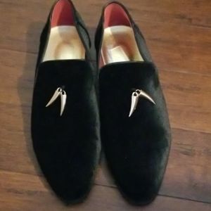 Men's black with gold tassel loafers